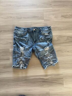 Embellish moto shorts size 40